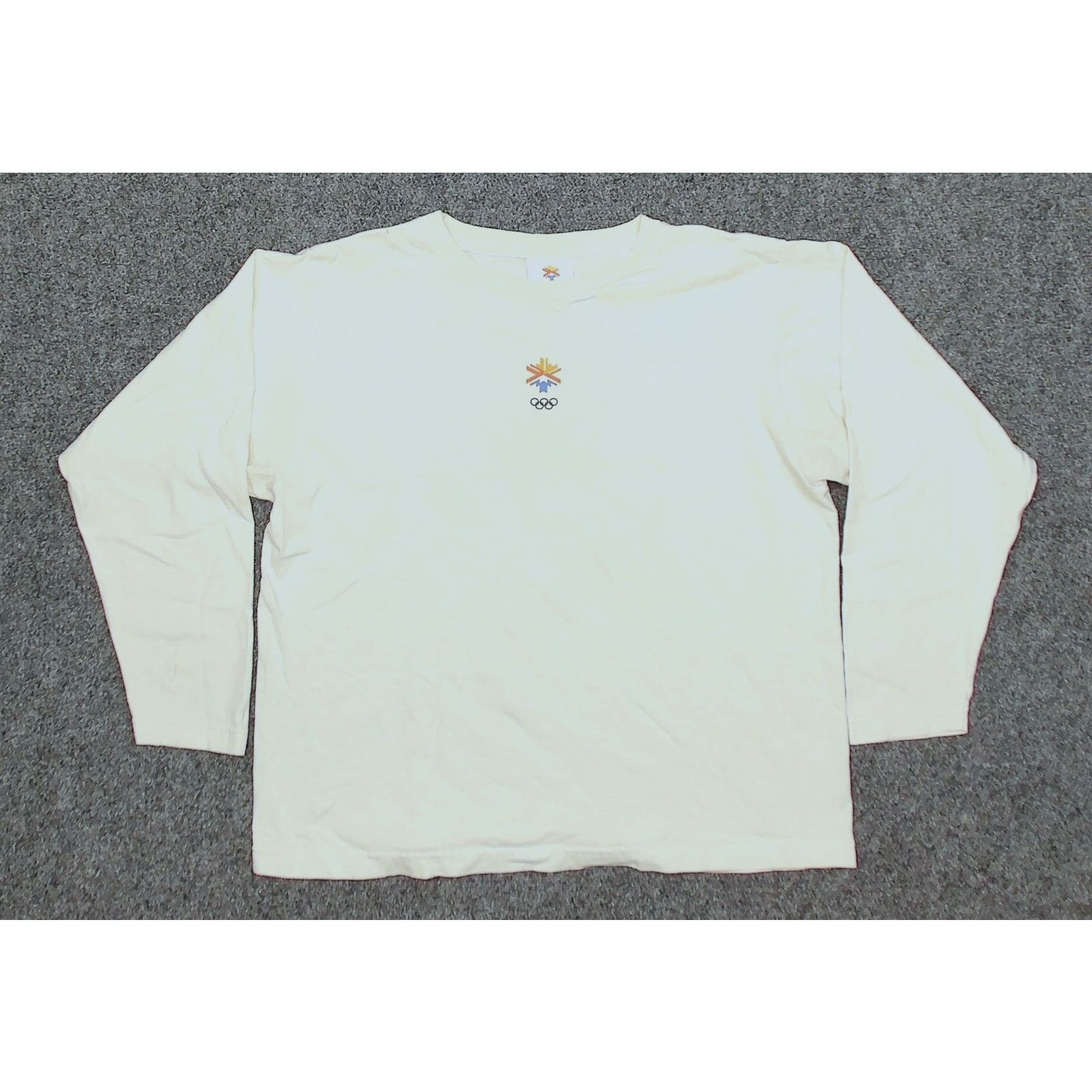 Vintage VTG 1997 Salt Lake 2002 Olympics Flags Boxy Cropped L/S Tee Size US L / EU 52-54 / 3 - 4 Thumbnail