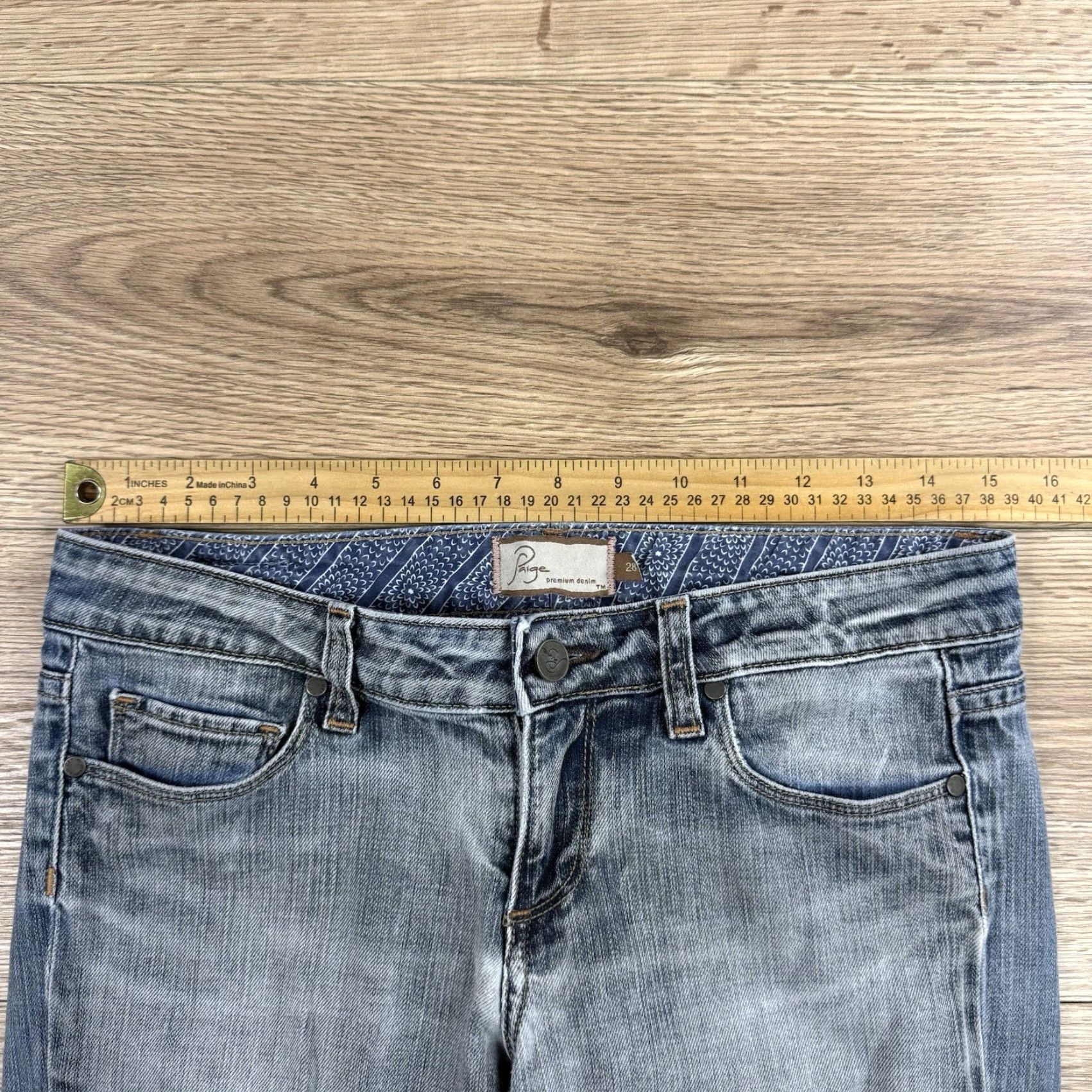 Paige PAIGE DENIM Light Wash Destroyed ROXBURY Low Rise Skinny Jeans Sz 28 Size 28" / US 6 / IT 42 - 6 Thumbnail