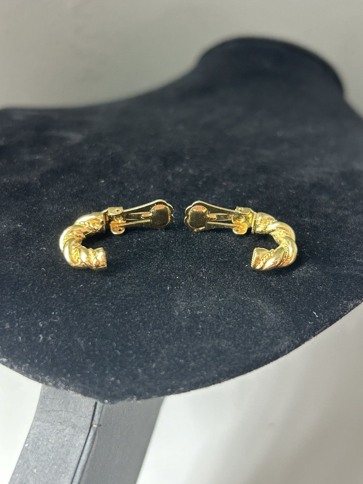 Dior Vintage Dior Gold Plated Twist Rope Clip on Huggie Earrings Size ONE SIZE - 6 Thumbnail