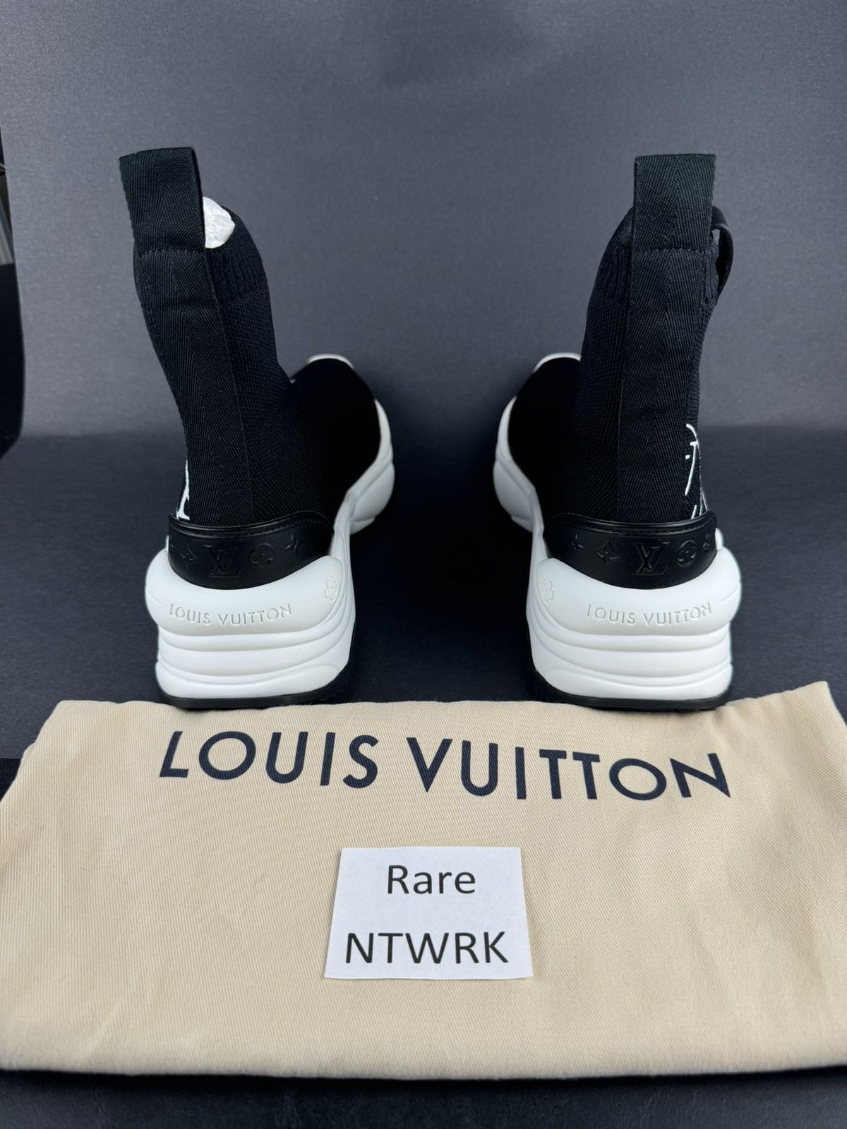 Louis Vuitton Authentic Louis Vuitton Run 55 Sneaker Boot size 36 (US 6) Size US 6 / IT 36 - 4 Thumbnail