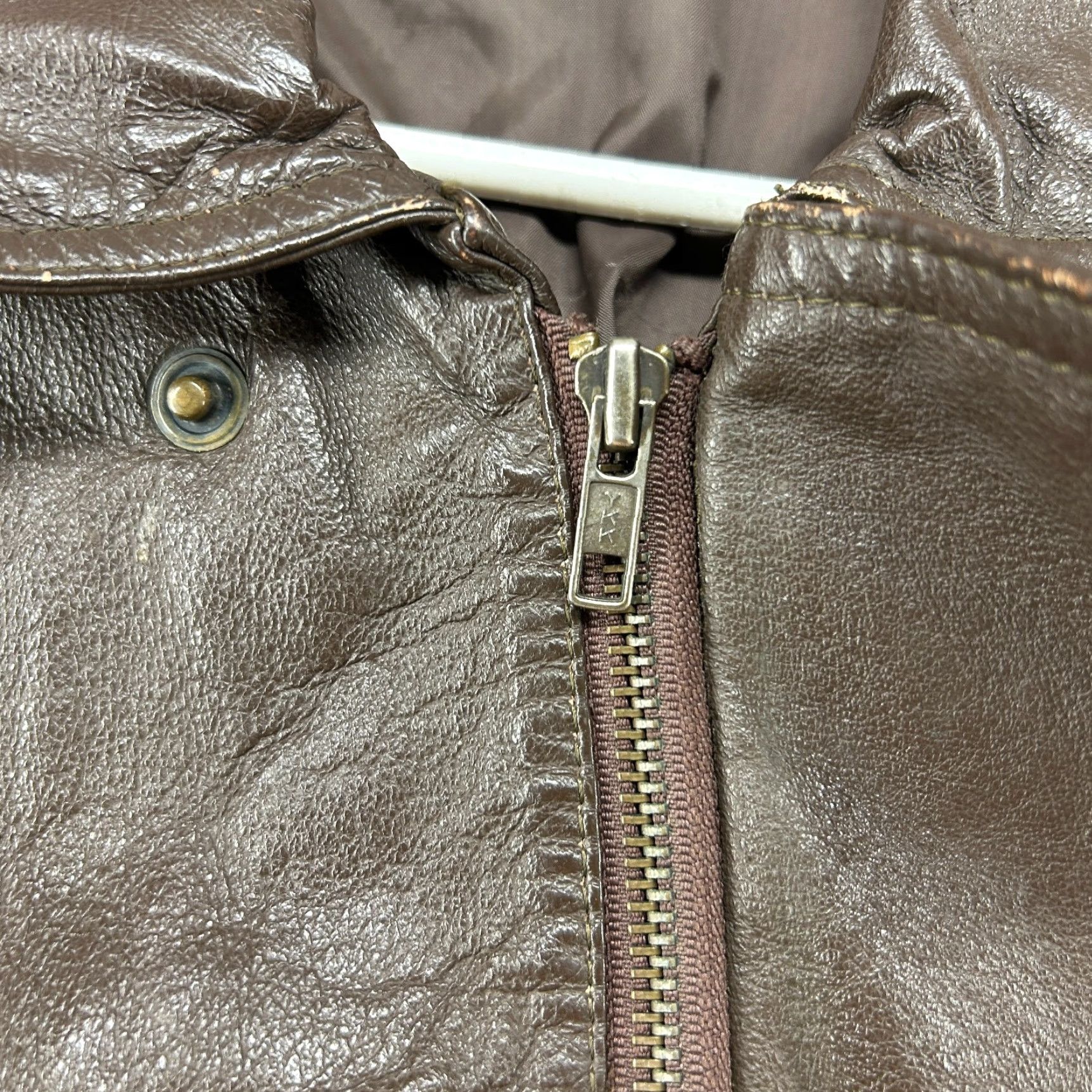 Vintage VINTAGE Leather Jacket Men 36 Bomber Jacket 90s Brown Full Zip Stand-Up Collar Real Leather Mad Max Style Size US XXS / EU 40 - 4 Thumbnail
