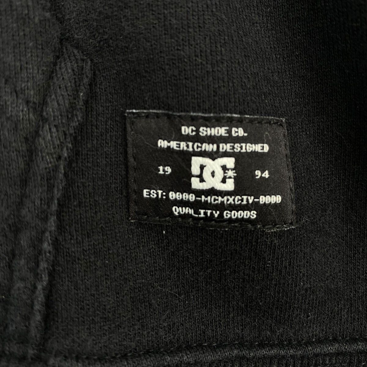 DC × Vintage Vintage DCshoecousa Hoodie Sweater Black Size US XL / EU 56 / 4 - 9 Thumbnail