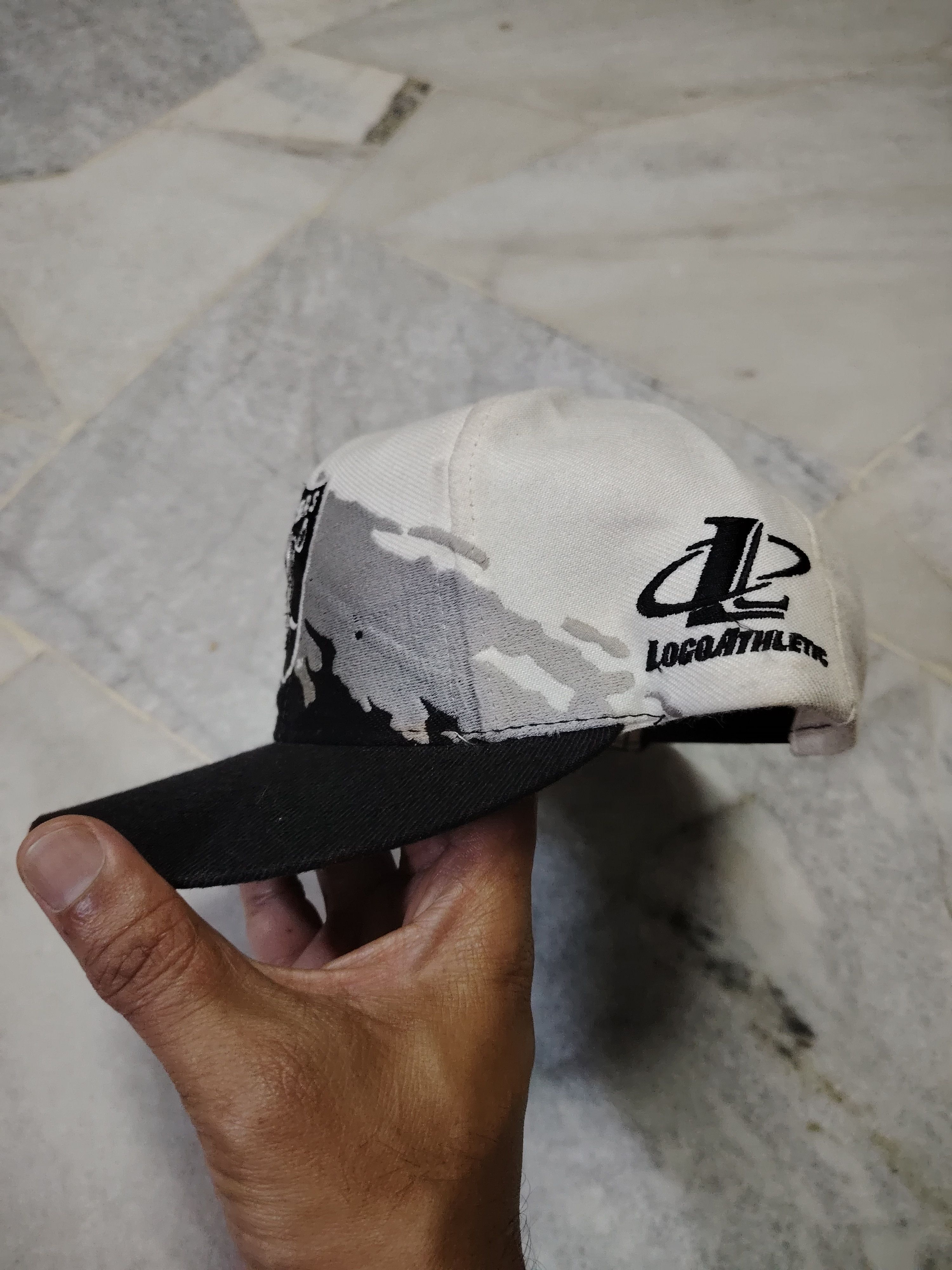 Logo Athletic Vintage LA Raiders Splash Logo Athletic NFL Snapback Hat Cap Size ONE SIZE - 2 Thumbnail
