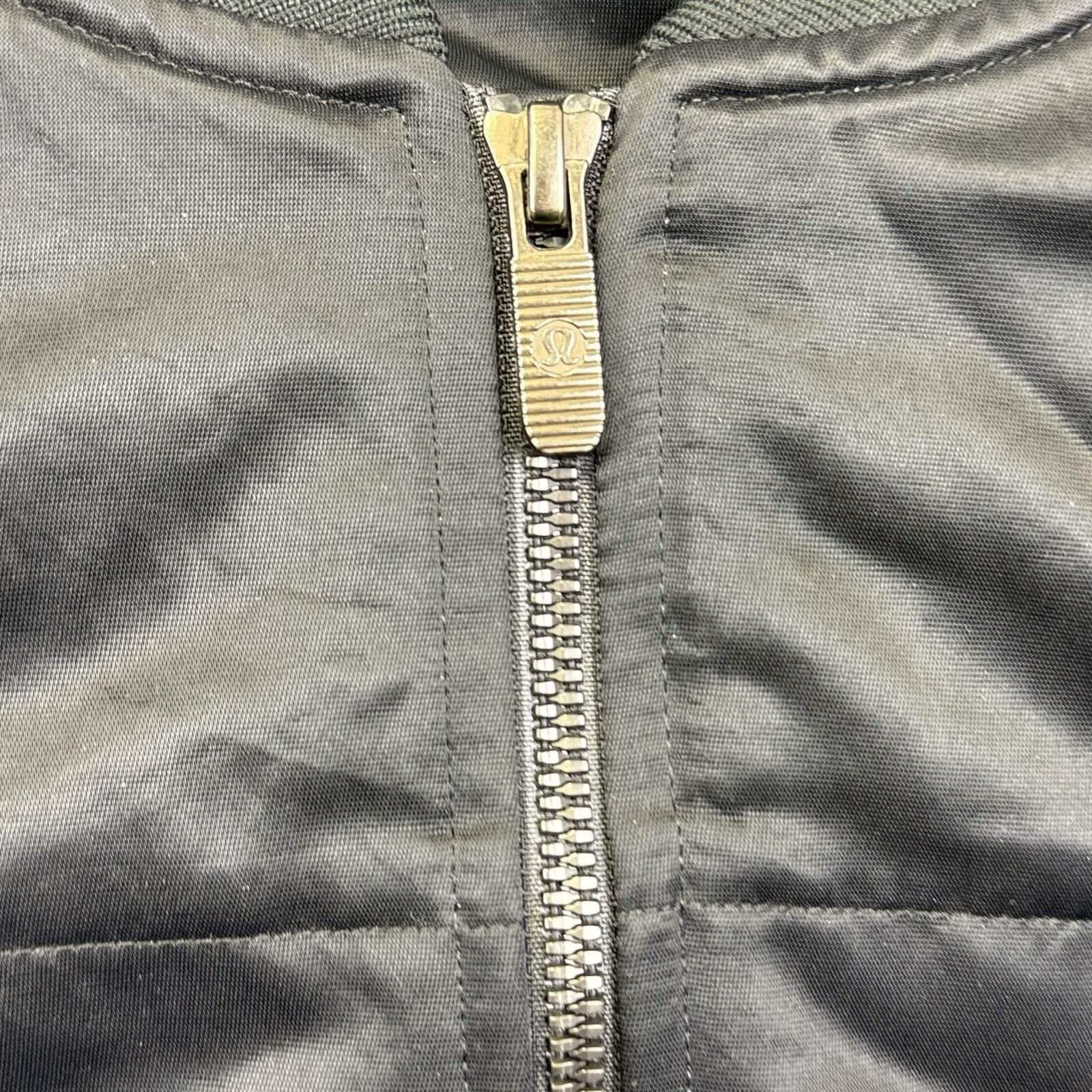 Lululemon Lululemon Athletica Non-Stop Bomber Jacket Size M / US 6-8 / IT 42-44 - 4 Thumbnail