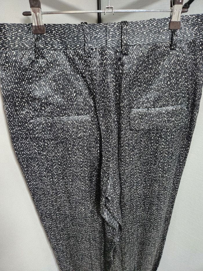 Neil Barrett neil barrett 헤링본 프린트 크롭팬츠 Size 28" / US 6 / IT 42 - 5 Thumbnail