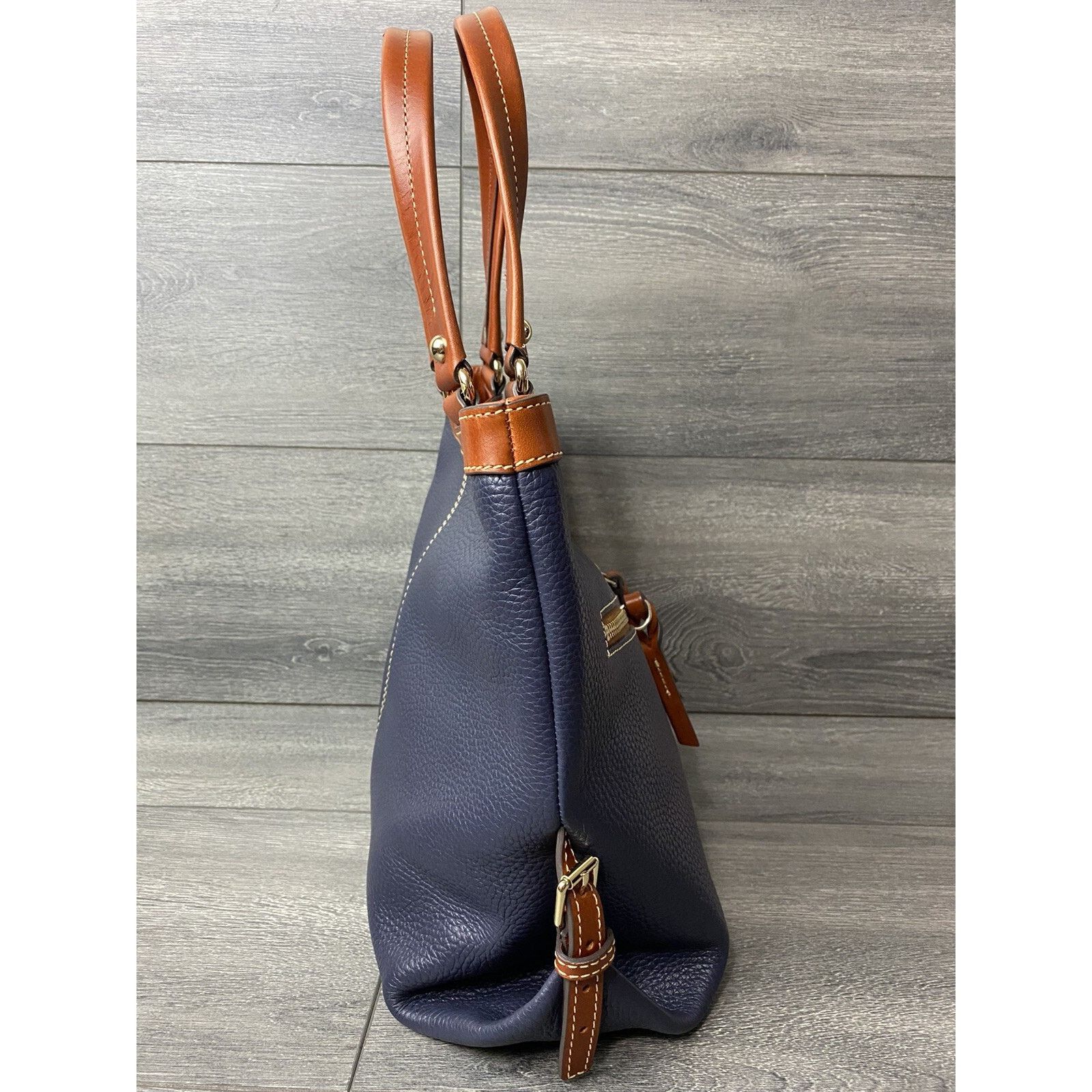 Dooney & Bourke Dooney & Bourke Pebble Leather Sara Bag Midnight Bag B000484 Size ONE SIZE - 4 Thumbnail