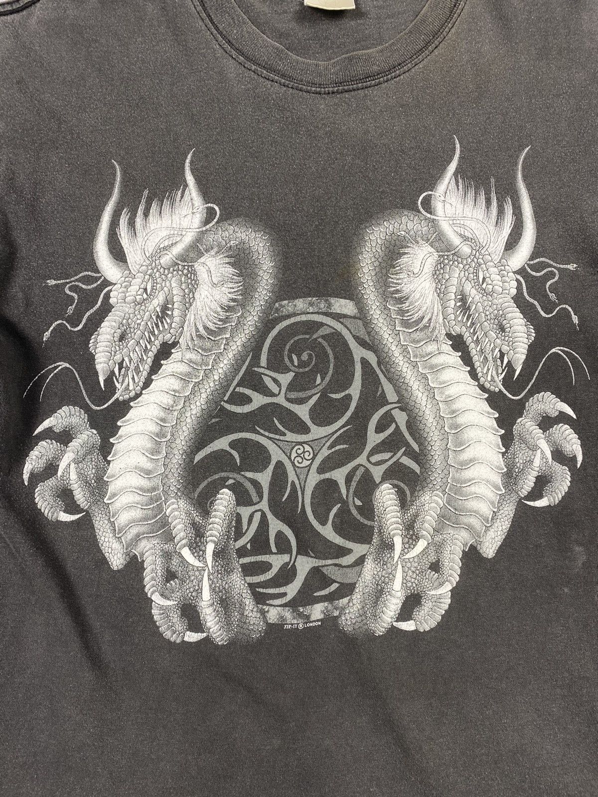 Japanese Brand × Vintage Vintage 00s Dragon Y2k Faded Japanese Affliction Style Tee Size US M / EU 48-50 / 2 - 6 Thumbnail