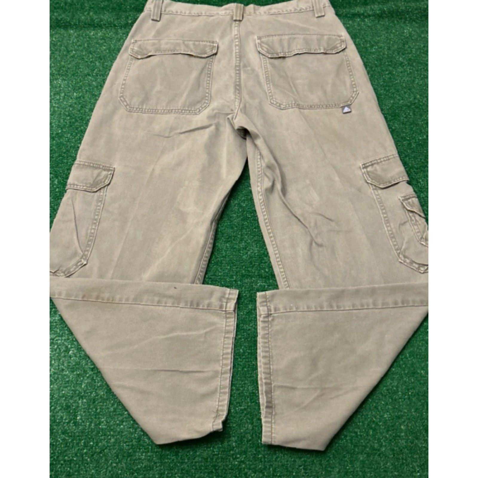 Levi's VINTAGE Levi's Silvertab Baggy Cargo Pants Mens Size 33 Green 90s Skater Grunge Y2K Punk Cargo Pants Mens Size US 33 - 2 Thumbnail