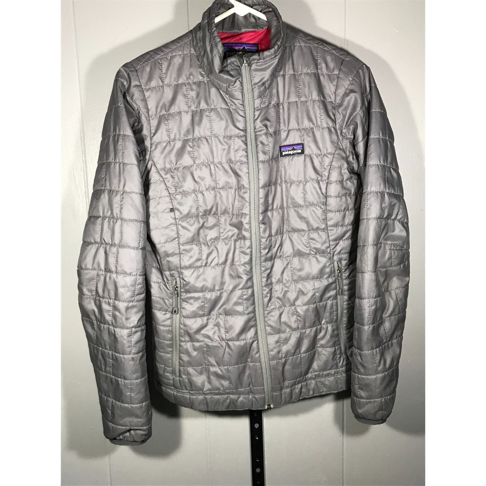 Patagonia Patagonia Women’s Nano Puff Jacket Size SM Gray With Plum Li Size S / US 4 / IT 40 - 1 Thumbnail