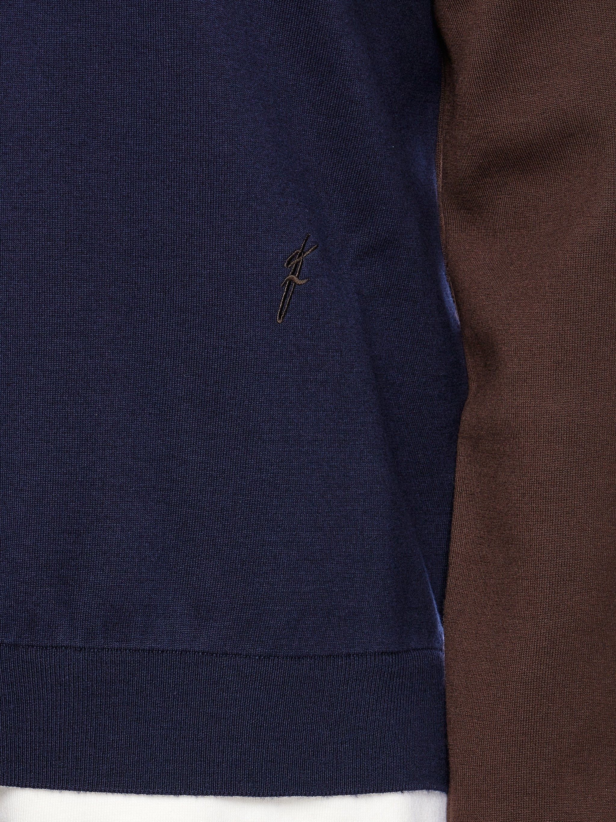 Salvatore Ferragamo o1s1rm0924 Tone V-neck Sweater in Blue/Brown Size US XL / EU 56 / 4 - 4 Thumbnail