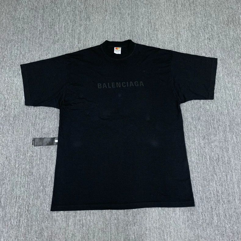 Balenciaga Balenciaga Black reversible mirror short sleeve Size US M / EU 48-50 / 2 - 1 Thumbnail