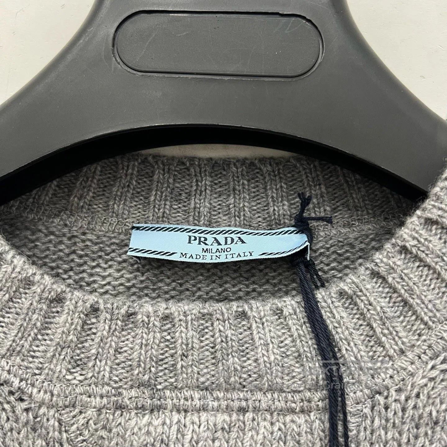 Prada Prada FW25 Embroidered Logo Cashmere Sweater. Size XS / US 0-2 / IT 36-38 - 4 Thumbnail