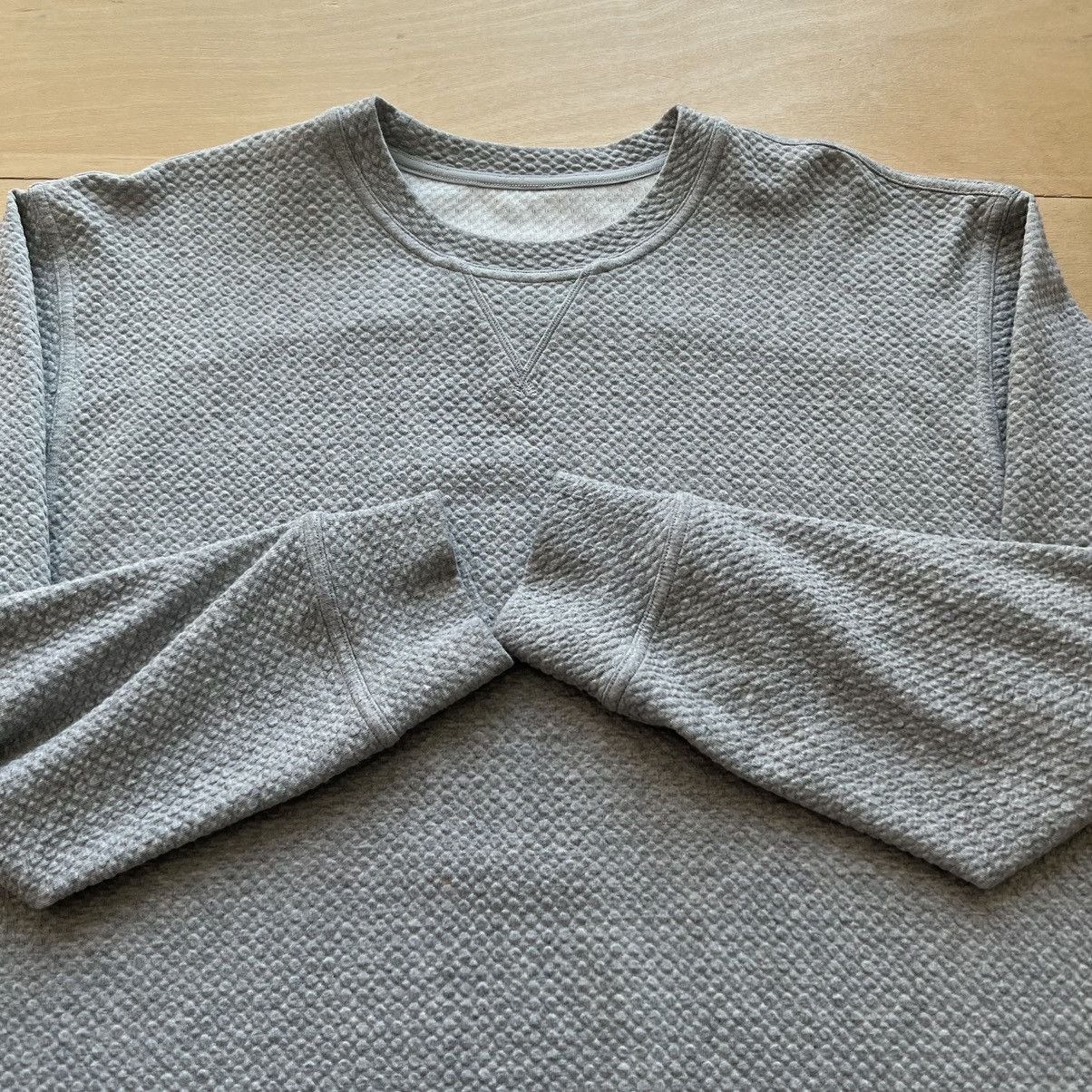 Lululemon Lululemon All Yours Bubble Dot Pullover Small Gray Casual Size US M / EU 48-50 / 2 - 3 Thumbnail