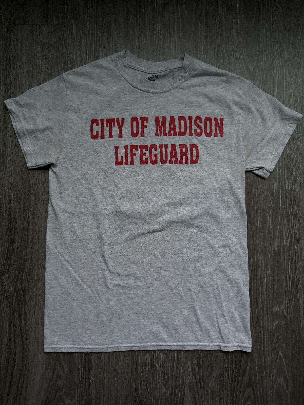 Gildan × Vintage Vintage City Of Madison Lifeguard Shirt Size US S / EU 44-46 / 1 - 1 Thumbnail