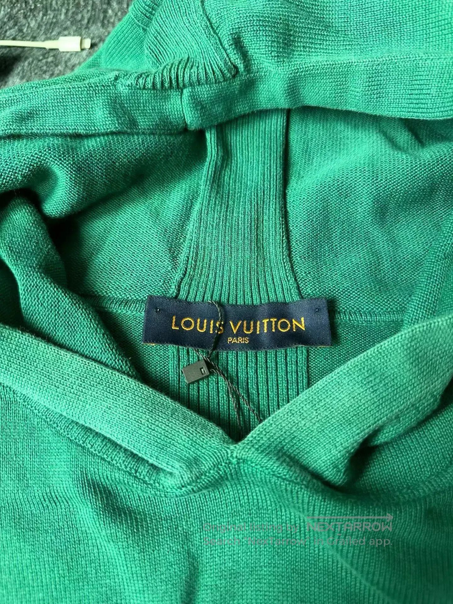 Louis Vuitton Louis Vuitton LV Flocked Logo Hoodie. Size US S / EU 44-46 / 1 - 3 Thumbnail