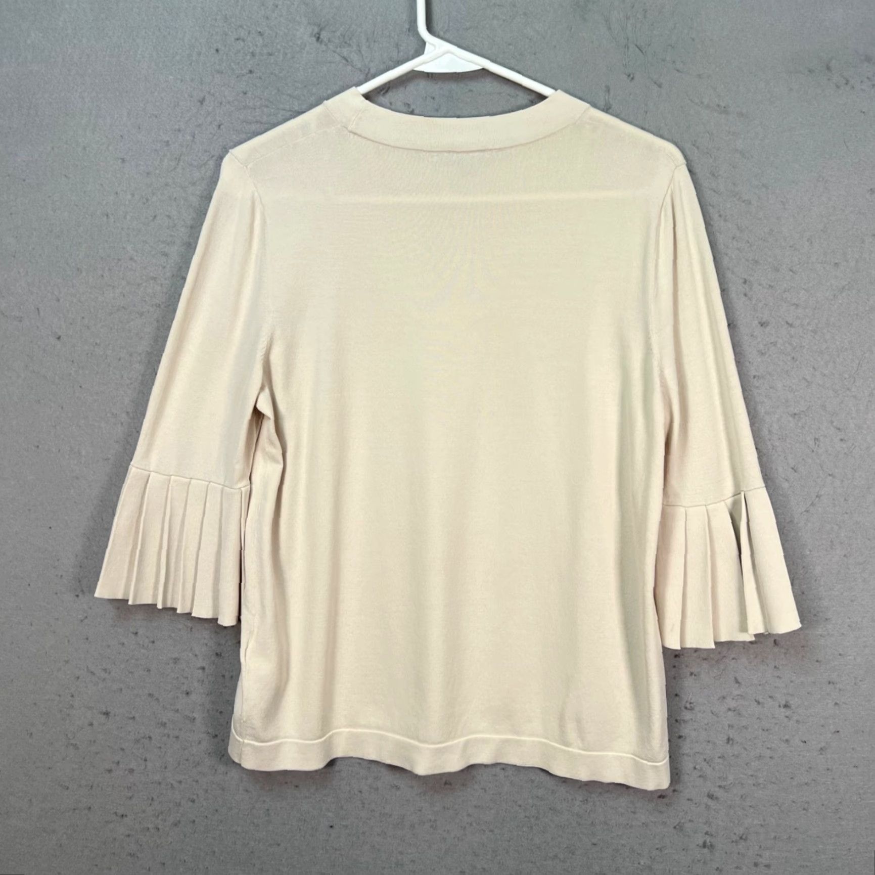 Cos COS Womens Shirt Adult Medium Beige 3/4 Sleeve Top Crew Neck Pleated Be l l Sleeve Knit Viscose Blend Regular Modern Classic Size M / US 6-8 / IT 42-44 - 2 Thumbnail