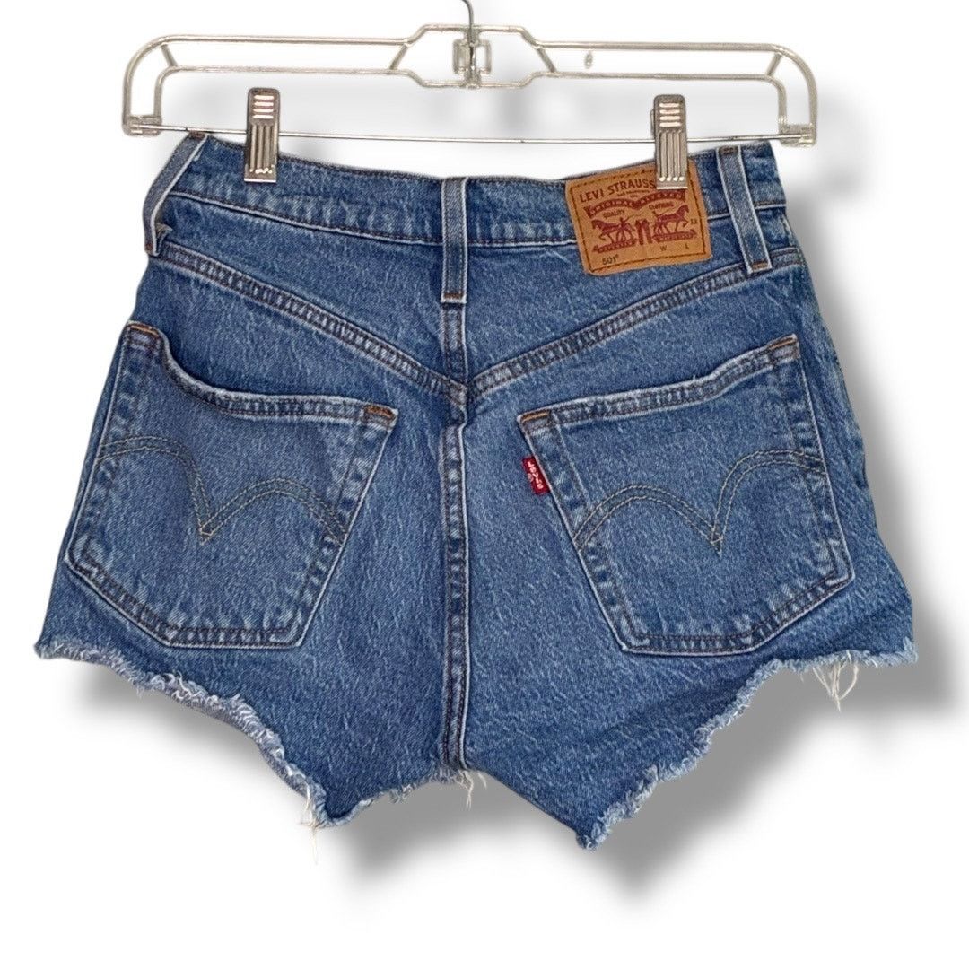 Levi's Levi’s 501 button fly cut off distressed denim shorts Size 24" / US 00 / IT 34 - 2 Thumbnail