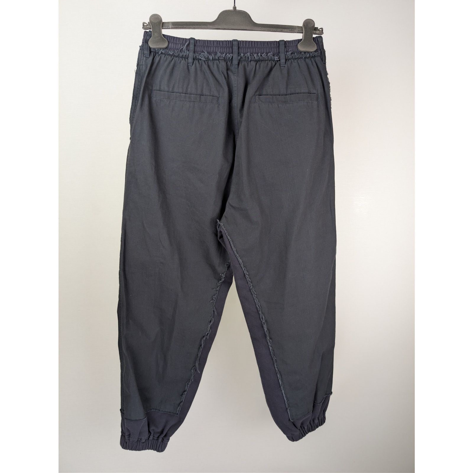 Balenciaga o1rshd1 Patched Hybrid Cargo Trackpants in dark navy Size US 30 / EU 46 - 13 Thumbnail