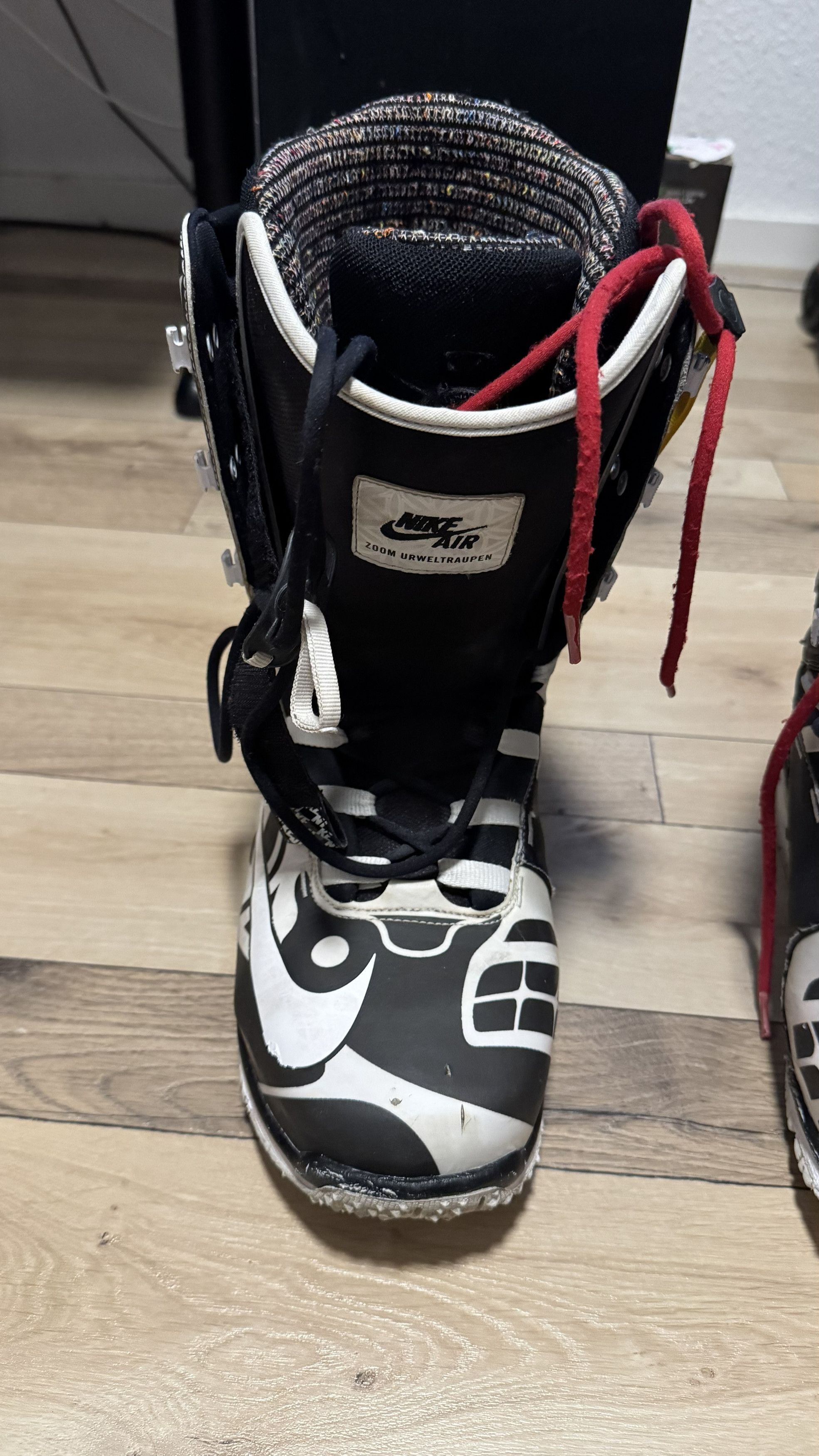 Nike Nike Zoom Kaiju Urweltraupen Nicolas Müller Edition US12/ 46 Size US 12 / EU 45 - 3 Thumbnail