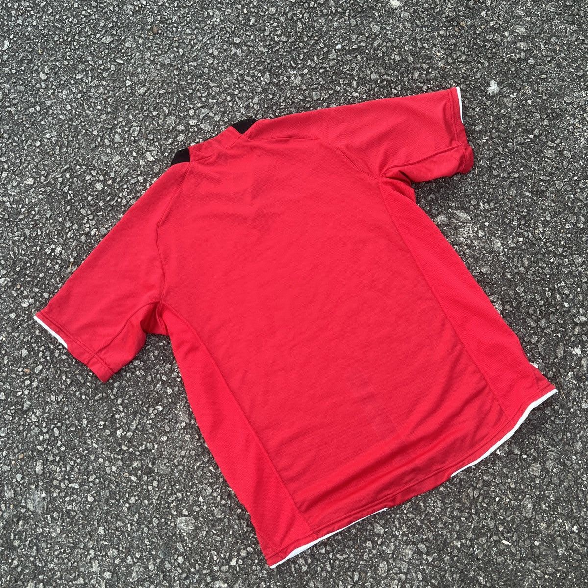 Vintage Vintage 2008 Urawa Red Diamonds Home Jersey Size US L / EU 52-54 / 3 - 7 Thumbnail