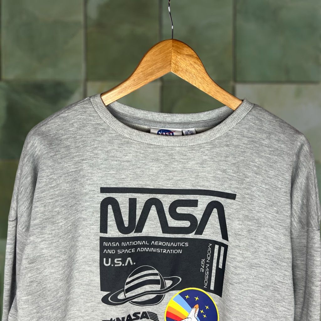Primark VINTAGE NASA Sweatshirt Primark Gray Pullover Crewneck Space Graphic M Mens Size US M / EU 48-50 / 2 - 1 Thumbnail
