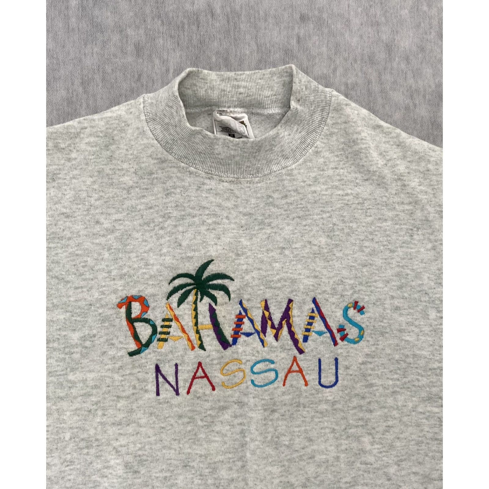 Fruit Of The Loom VINTAGE Fruit of the Loom Bahamas Nassau Men's Sweatshirt Pullover Crew Neck Embroidered 90s Gray All Seasons M Size US M / EU 48-50 / 2 - 3 Thumbnail
