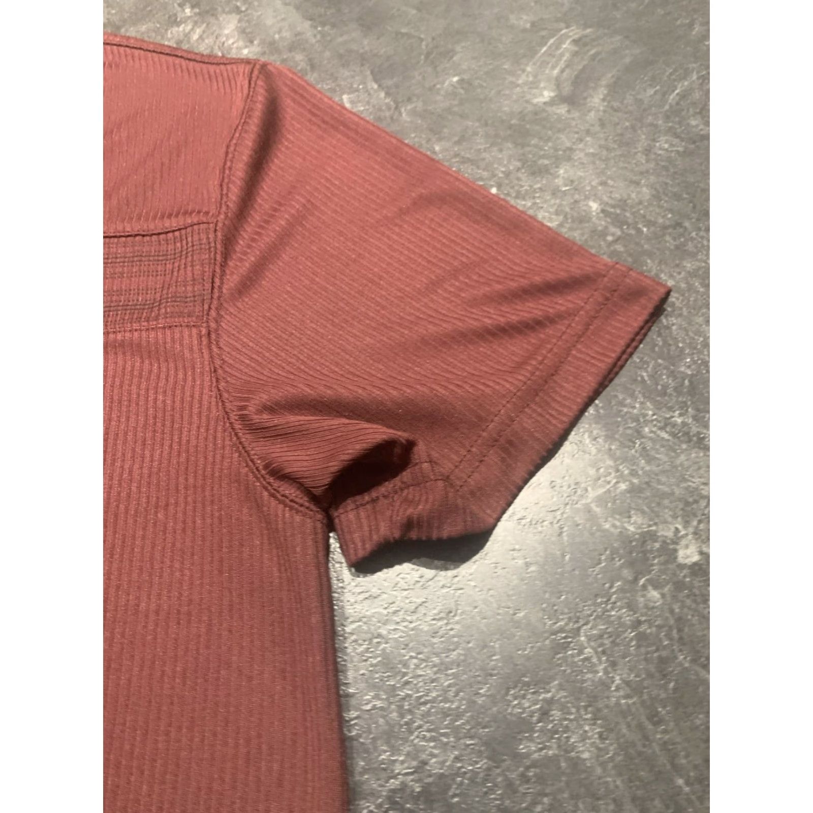 Vintage R&R Casual Polo Shirt Mens Large Maroon 1/4 Zip Golf Short Sleeve Classic Modern Sports Size US L / EU 52-54 / 3 - 2 Thumbnail