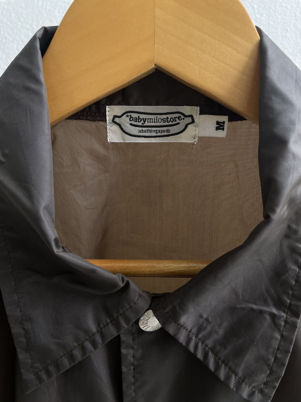 Bape Vintage 00's Bape x Kaws Baby Milo Coaches Jacket Size US M / EU 48-50 / 2 - 9 Thumbnail