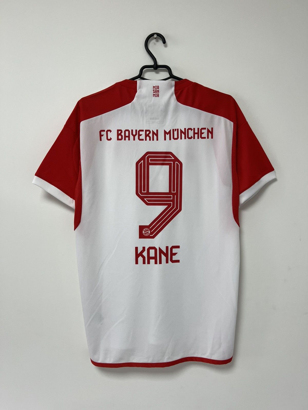 Vintage Bayern Munich Kane #9 Jersey Adidas Trikot Shirt Rare sz XL Size US XL / EU 56 / 4 - 1 Thumbnail