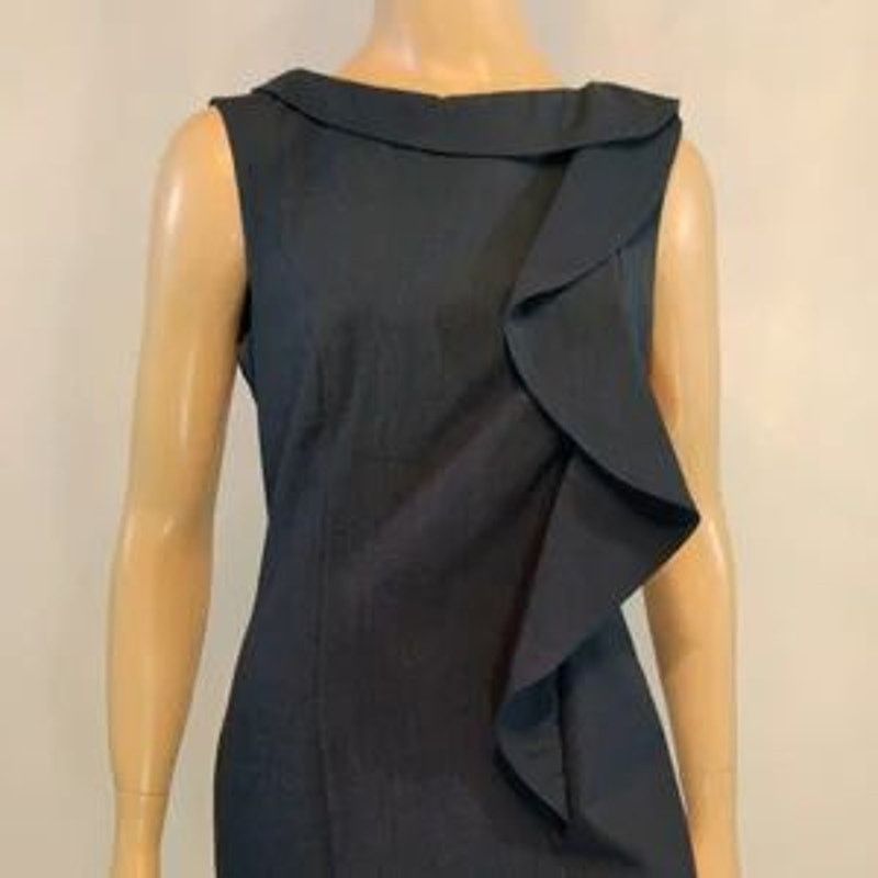 Calvin Klein Size 6 CALVIN KLEIN Sleeveless Knee Length LBD Sheath Dress Size M / US 6-8 / IT 42-44 - 7 Thumbnail