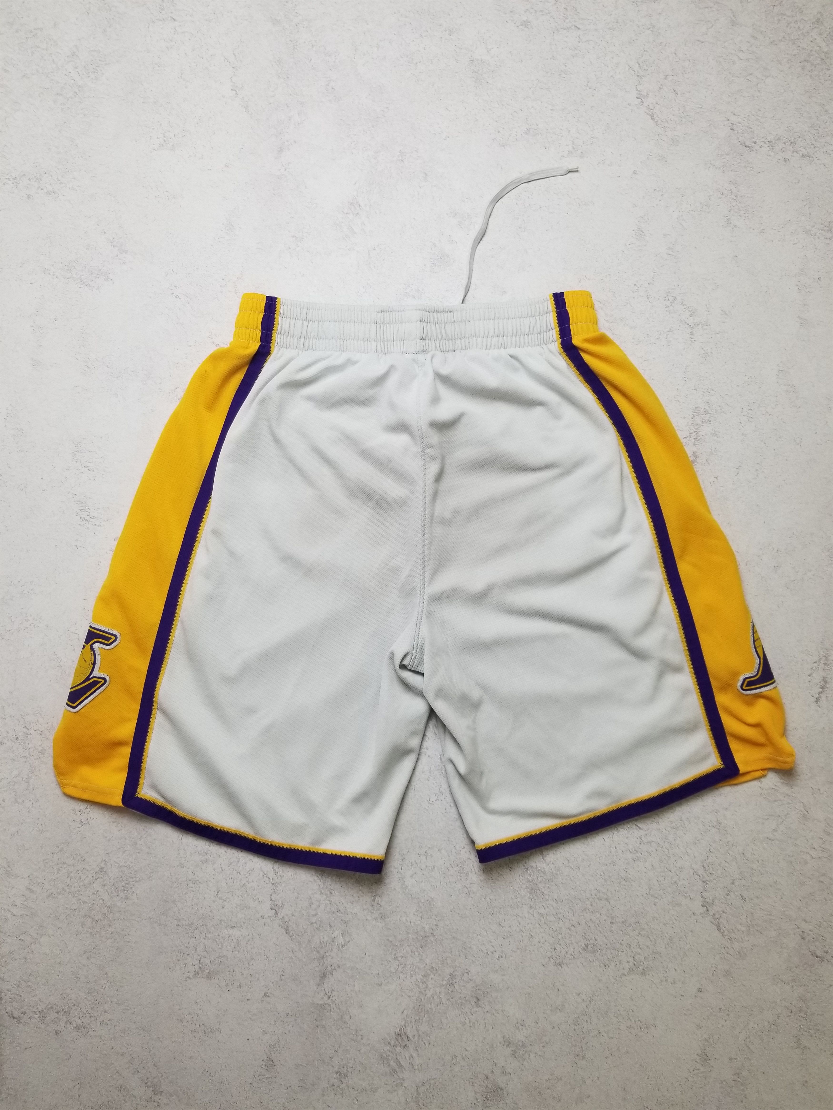 Adidas Adidas 2013 Los Angeles Lakers NBA Shorts Men's Size M Size US 34 / EU 50 - 4 Thumbnail