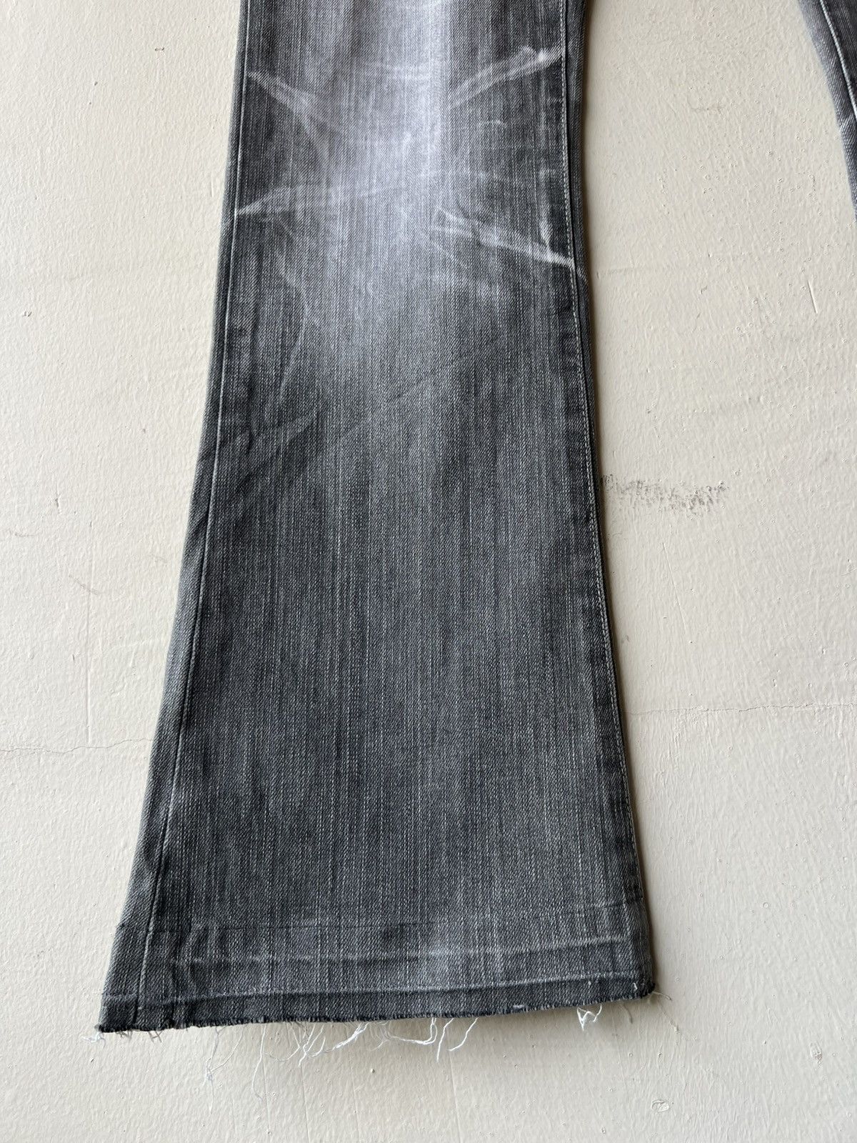 Tornado Mart Tornado Mart Distressed Fade Denim Flare Jeans Size US 31 - 12 Thumbnail