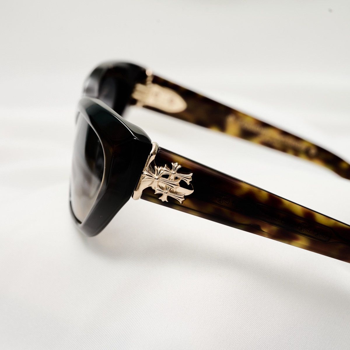 Chrome Hearts CHROME HEARTS HALLLA BALUUUU DARK TORTOISE SUNGLASSES Size ONE SIZE - 3 Thumbnail