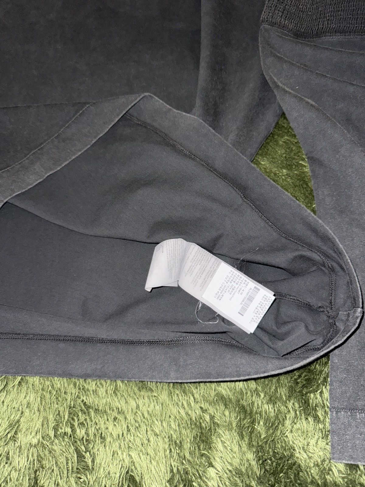 1017 ALYX 9SM [L] 1017 ALYX 9SM Mesh Shoulder Garment-Dyed Long Sleeve Size US L / EU 52-54 / 3 - 5 Thumbnail