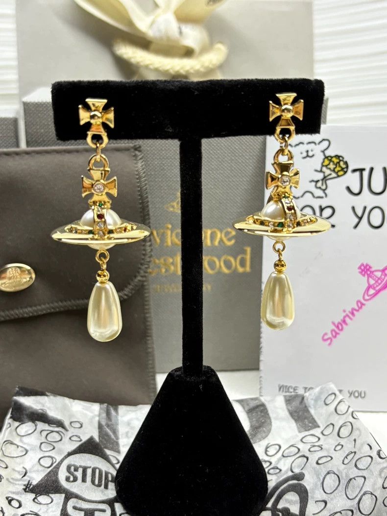 Vivienne Westwood Vivienne Westwood Nana Drop Pearl Earrings 25th
