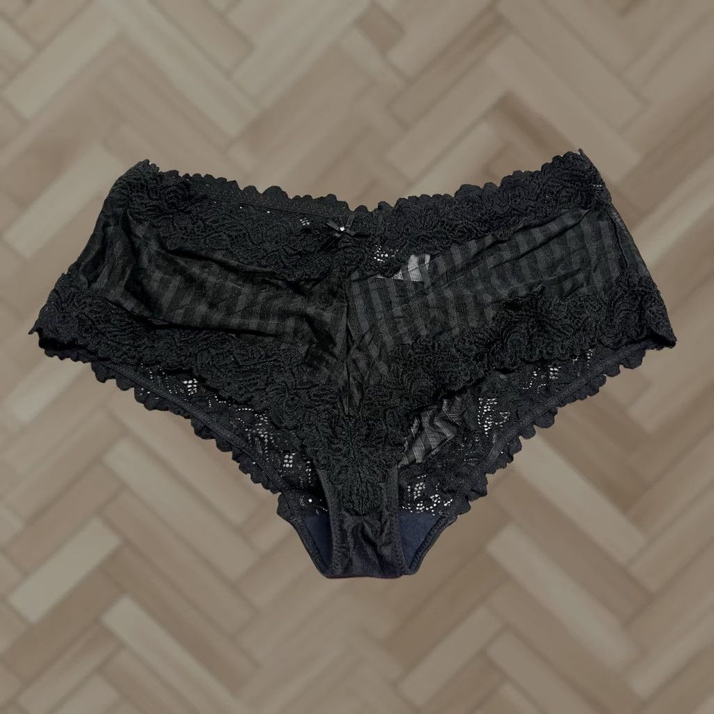Vintage VINTAGE Whimsy Bikini Hip Hugger Panties Black 8 XL Lace Trim Sheer Nylon Lycra Spandex Womens, 80s? Size 30" / US 8 / IT 44 - 1 Thumbnail