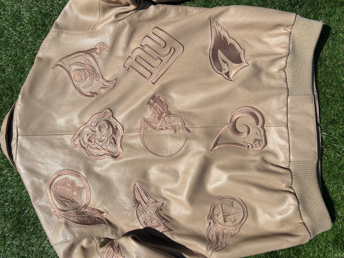 G-III Large Men’s Vintage GIII X NFL Teams Monochromatic Size US L / EU 52-54 / 3 - 10 Thumbnail