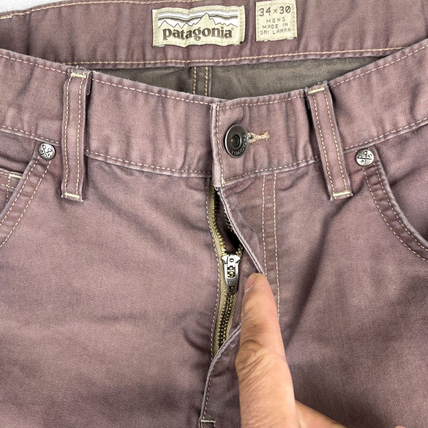 Patagonia Patagonia Pants Mens 34x30 Purple Performance Twill Jeans Iron Clad Jeans Shirts Pants Size US 34 / EU 50 - 7 Thumbnail