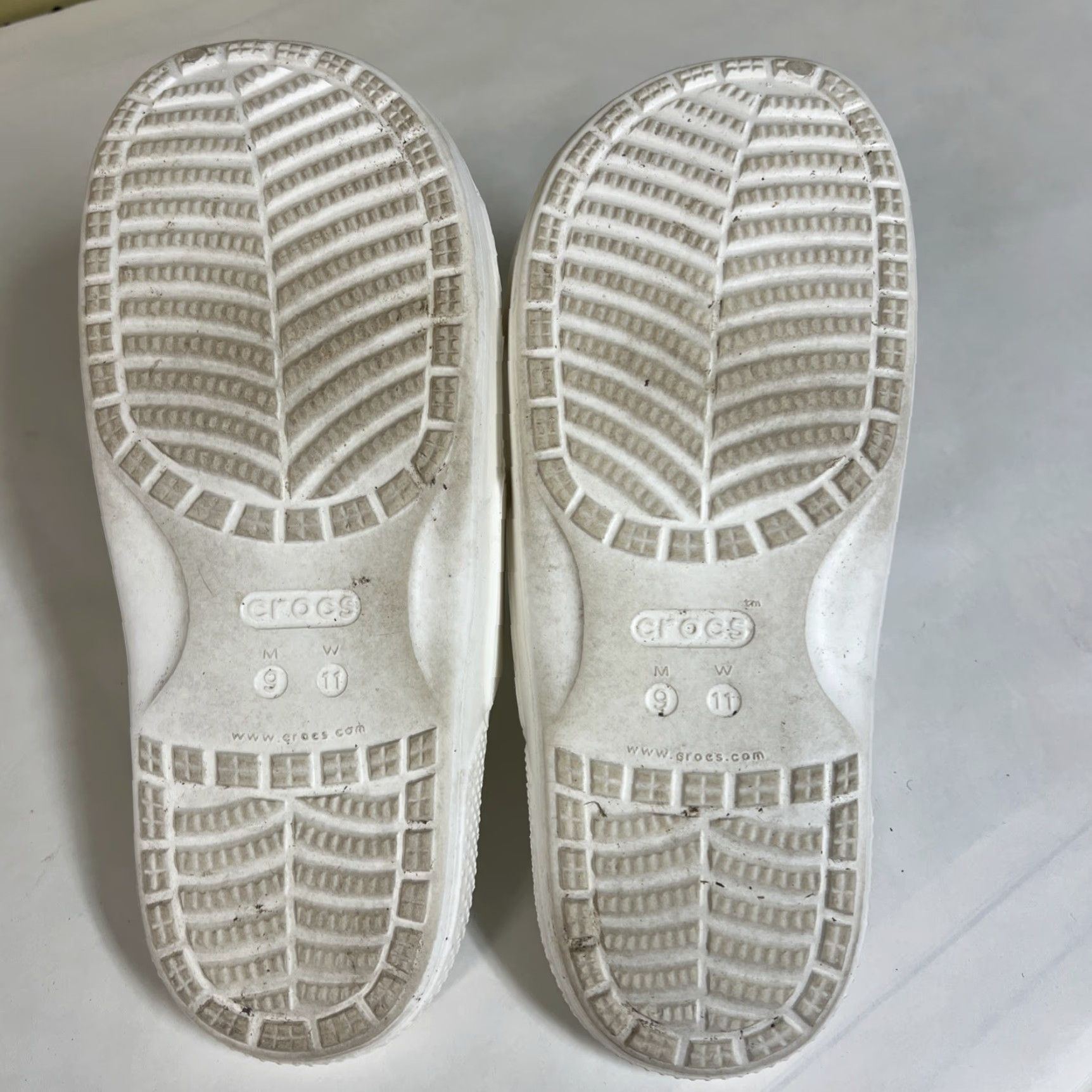Crocs Crocs Classic Two-Strap Slide Sandals White Unisex Adults Mens Womens-11 11 Crocs Classic Two-Strap Solid Croslite Size US 11 / IT 41 - 7 Thumbnail