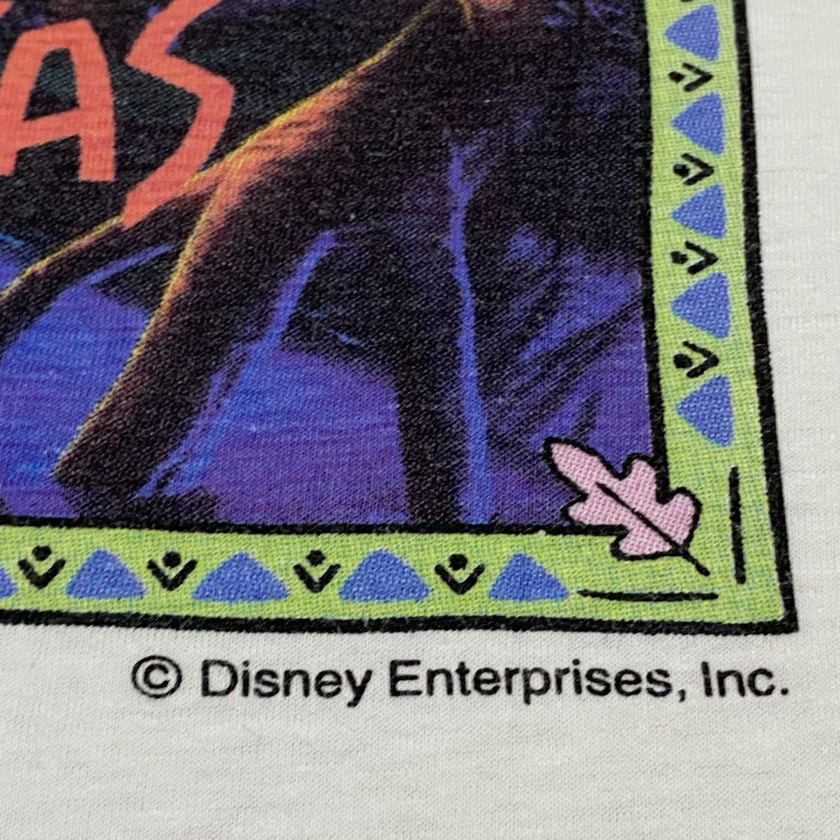 Disney × Vintage Vintage movie pocahontas Disney film japan promo Size US M / EU 48-50 / 2 - 3 Thumbnail
