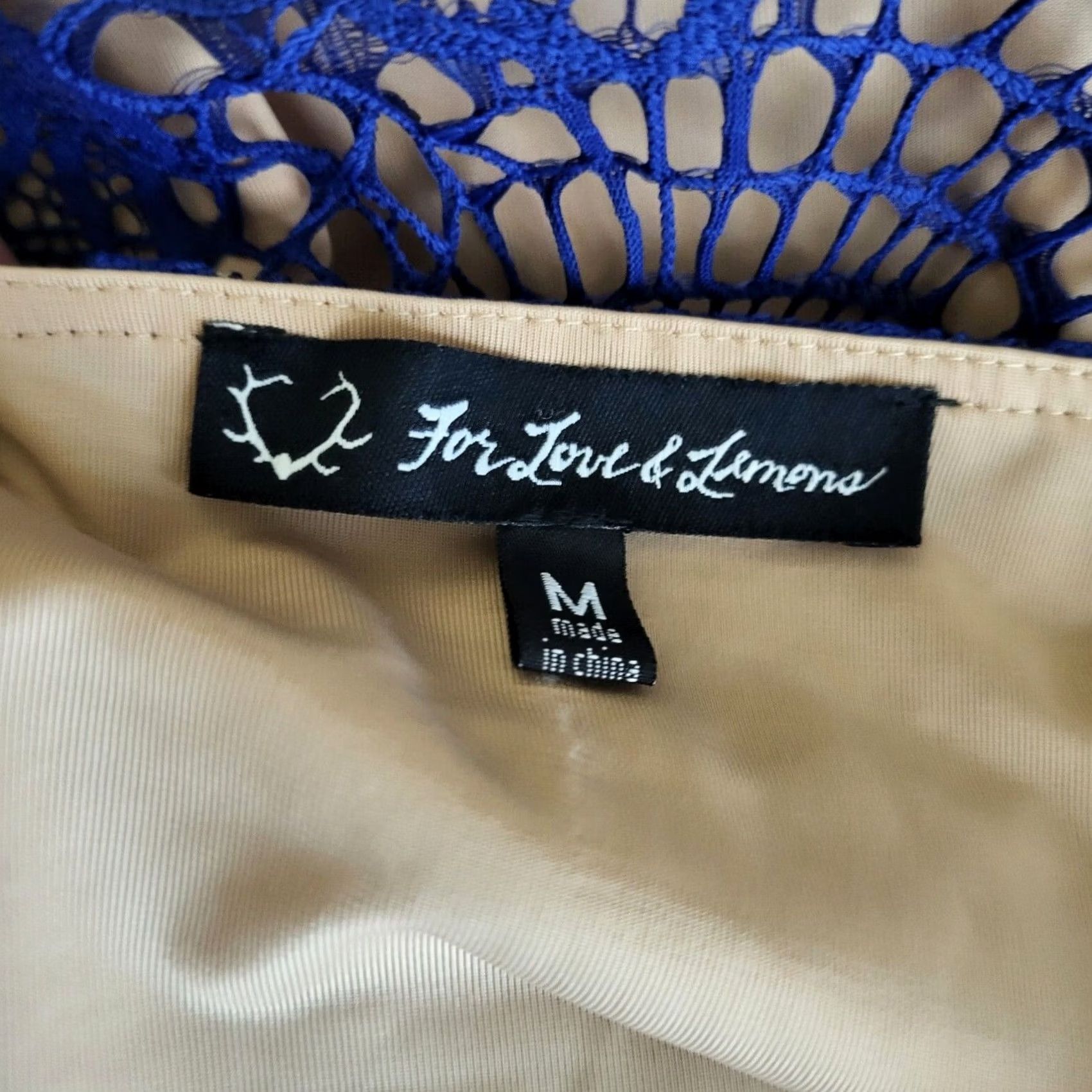 For Love & Lemons For love & lemon Women’s Mini Skirt M Blue Floral Crochet Lined Short Fashion Casual Party/Cocktail Womens Size 32" / US 10 / IT 46 - 2 Thumbnail