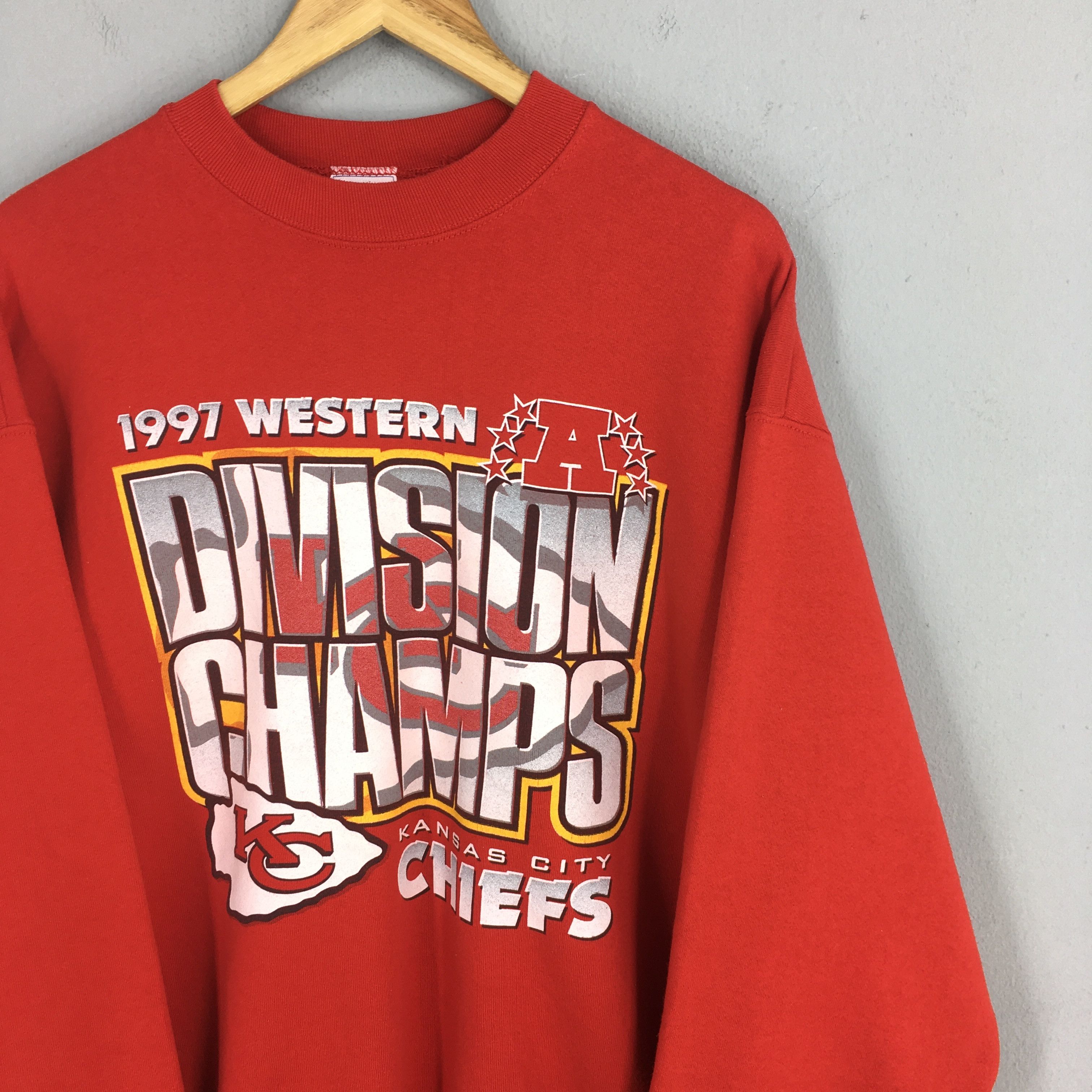 NFL Vintage 90s Kansas City Chiefs NFL Sweatshirt XLarge Size US XL / EU 56 / 4 - 2 Thumbnail