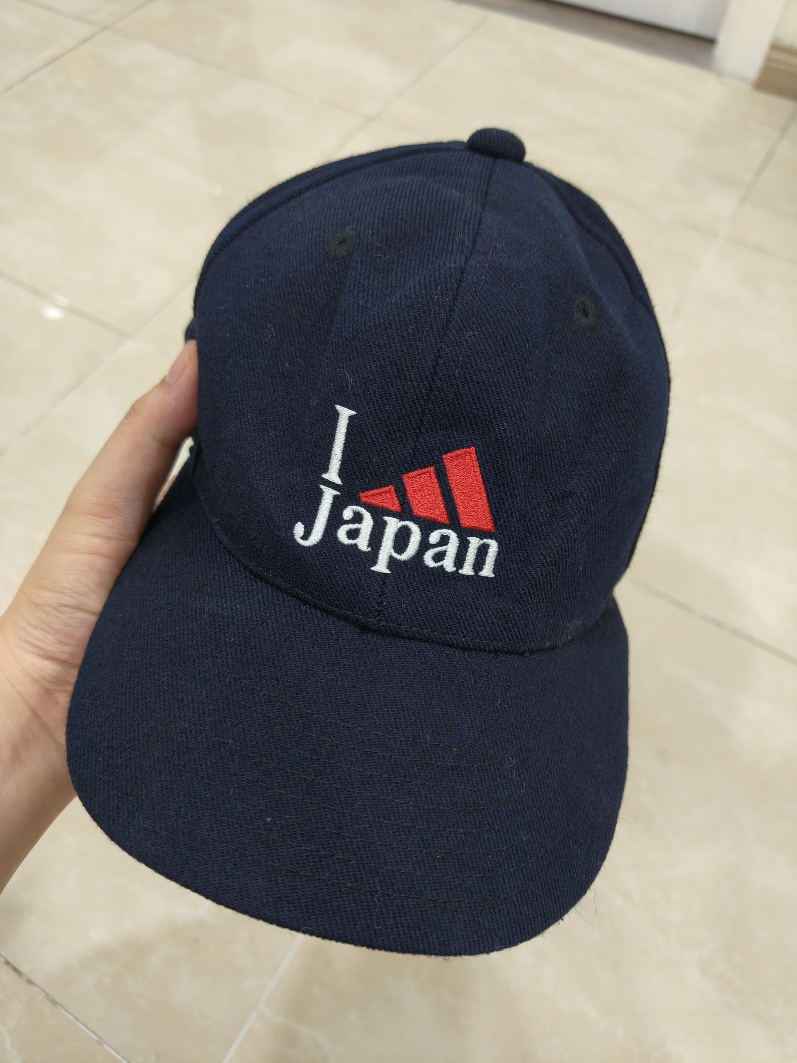 Adidas I LOVE JAPAN ADIDAS CAPS Size ONE SIZE - 7 Thumbnail