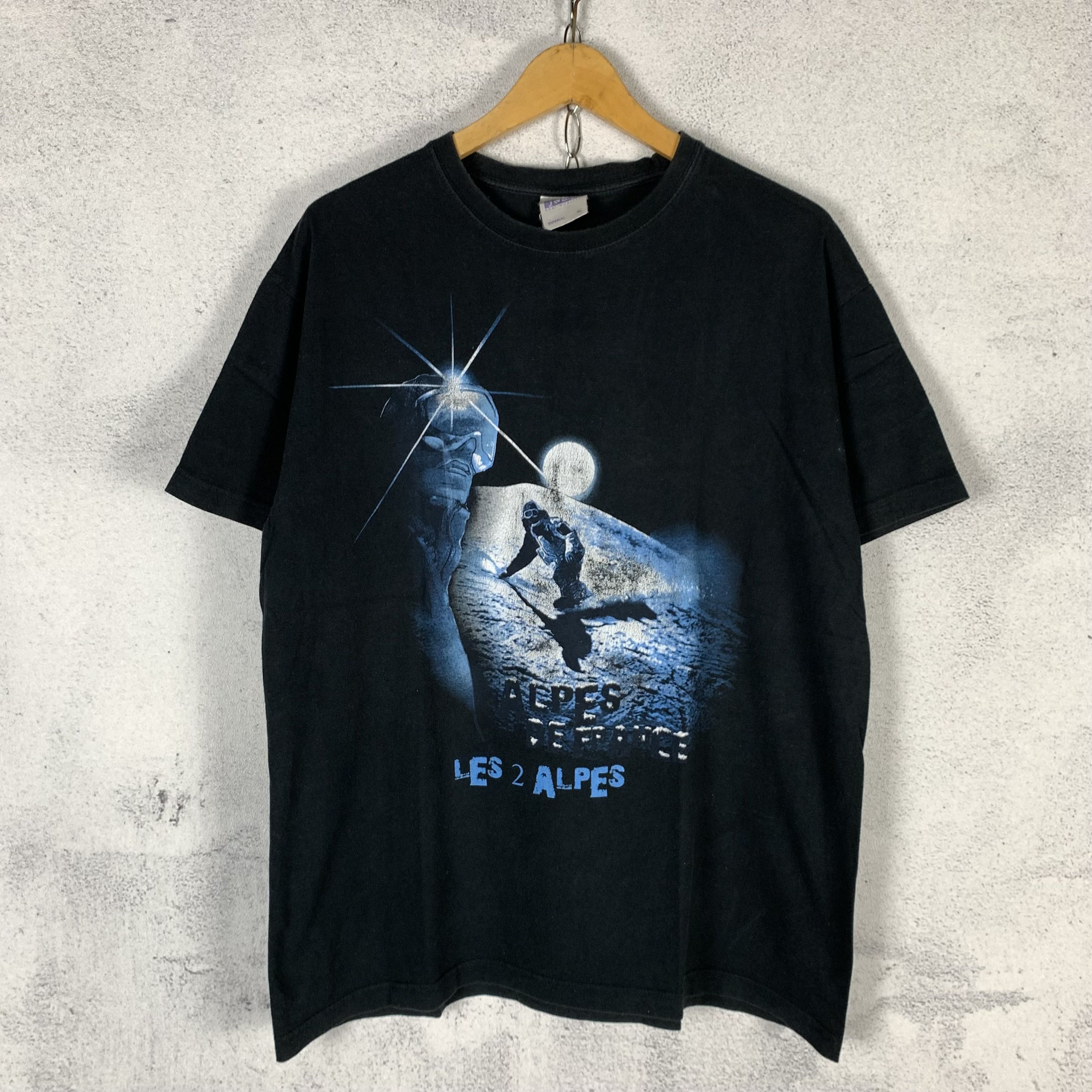 Vintage Vintage Les 2 Alpes Tshirt Size US XL / EU 56 / 4 - 1 Thumbnail