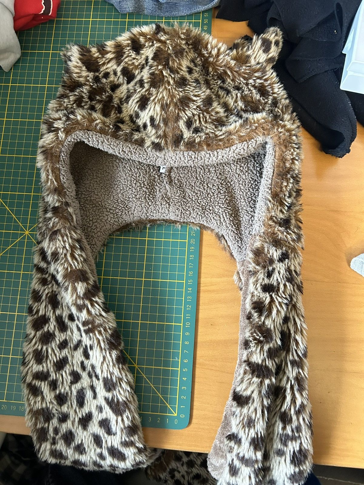Aldo Vintage Aldo sherpa fleece lined leopard fur hat accessory Size ONE SIZE - 7 Thumbnail
