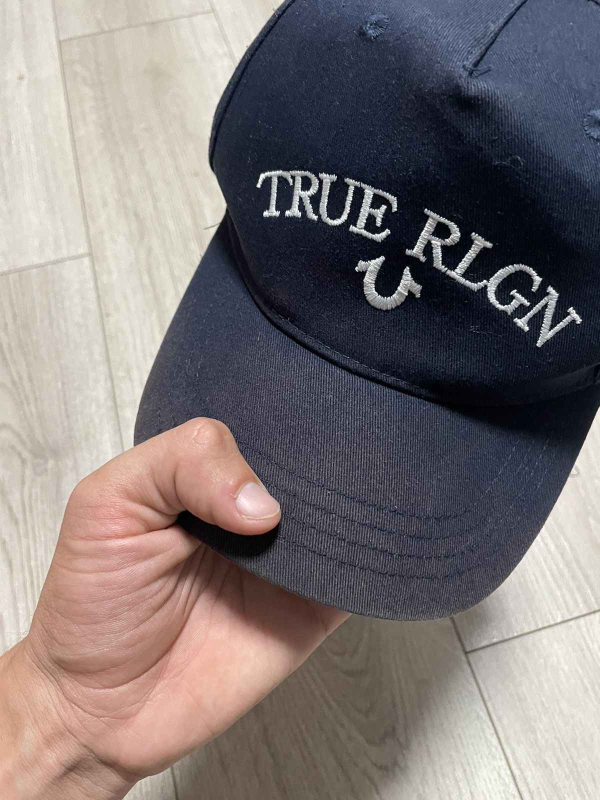 True Religion Sun Faded True Religion Cap Navy OS Streetwear Hat Size ONE SIZE - 6 Thumbnail