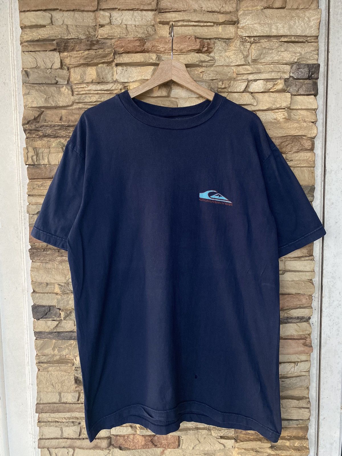 Vintage Vintage 90s Quiksilver Backhit Logo Surfing Tees Size US L / EU 52-54 / 3 - 2 Thumbnail