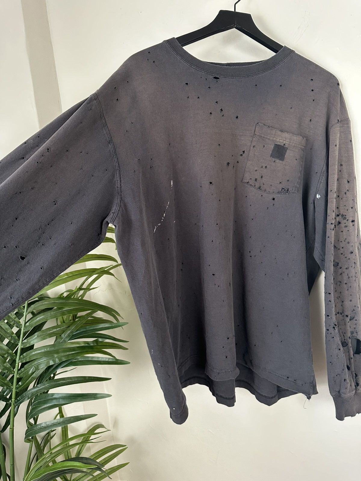 Carhartt (XL) BLASTED OUT THRASHED Carhartt Longsleeve Tee Size US XL / EU 56 / 4 - 6 Thumbnail