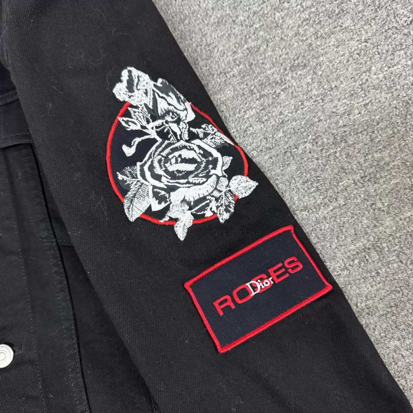 Dior Dior Rose Embroidered Badge Denim Jacket Black Size US XS / EU 42 / 0 - 5 Thumbnail
