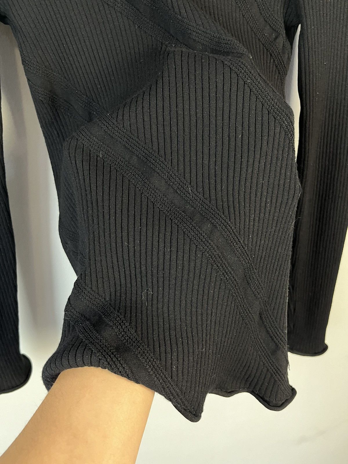 Louis Vuitton Louis Vuitton Uniformes LV Luxury Ribbed Sweater Jumper Size L / US 10 / IT 46 - 5 Thumbnail